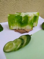 Мыло из основы Огуречная свежесть Мыло из основы Огуречная свежесть