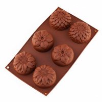 Пластина с хризантемой, подсолнухами и незабудками