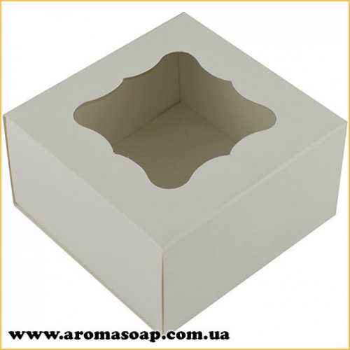 Коробка преміум Біла з фігурним віконцем