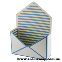 Коробка-конверт середня Біла в блакитну смужку