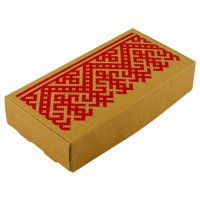 Коробка натуральна крафт із вишивкою