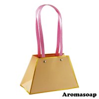 Коробка-сумочка бежевая для мыльного букета