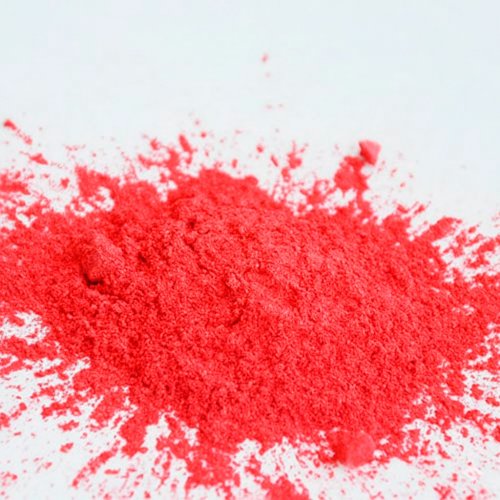 Pearlescent red pigment
