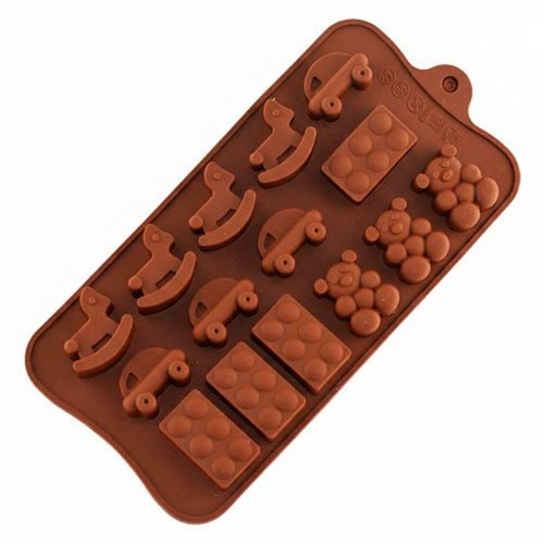 Children's plate with a horse, a car, a bear and Lego