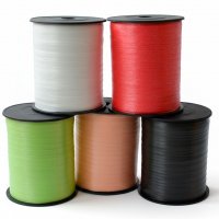 Стрічка пакувальна одноколірна в Бабіні 0,5 см х 300 м